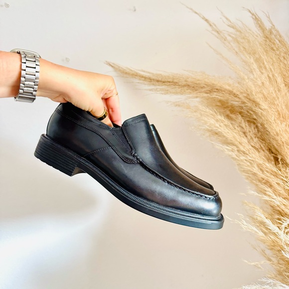 MENS NEW ROCKPORT Black Leather Rubber Slip On Work Casual Loafers Shoes 7.5